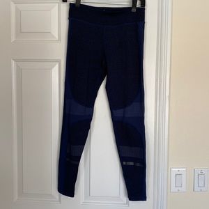 Lilybod navy leggings